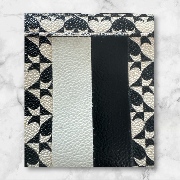 Kate Spade New York Neda Zip-around Continental Wallet Heart/Spade Pattern EUC - Picture 4 of 9